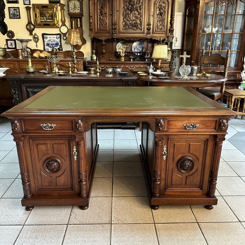 Двосторонній класичний кабінетний стіл