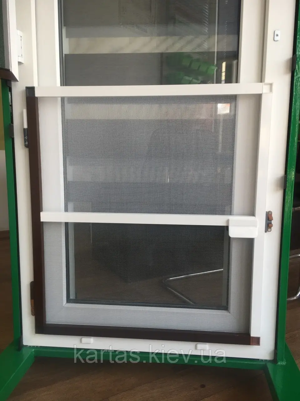 Поворотна антимоскітна сітка Стандарт (віконна, дверна)