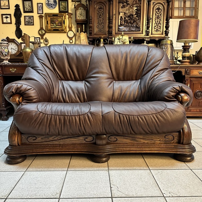 Новий коричневий двомісний диван