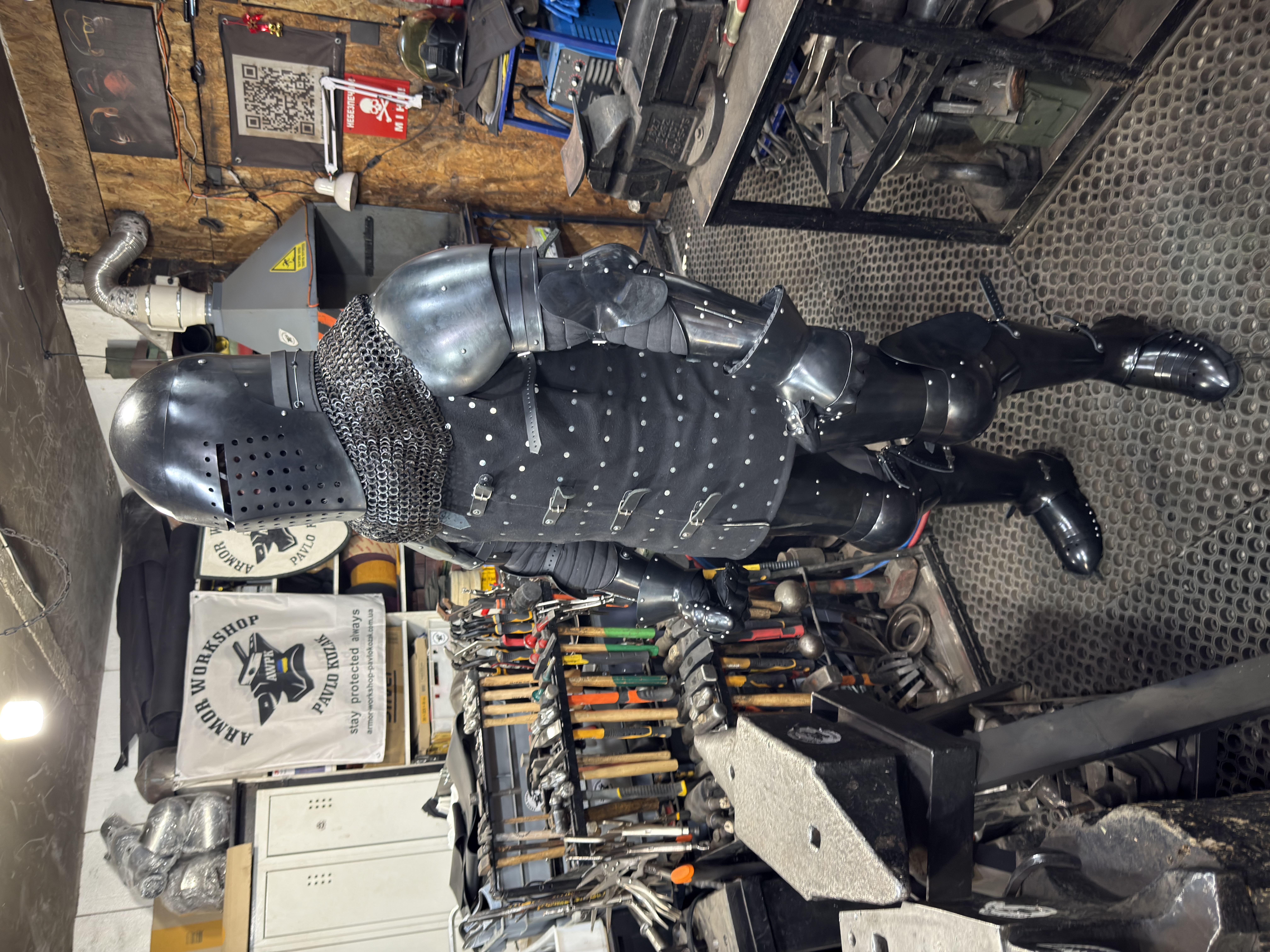 Full armor set  “black set Spolettos”