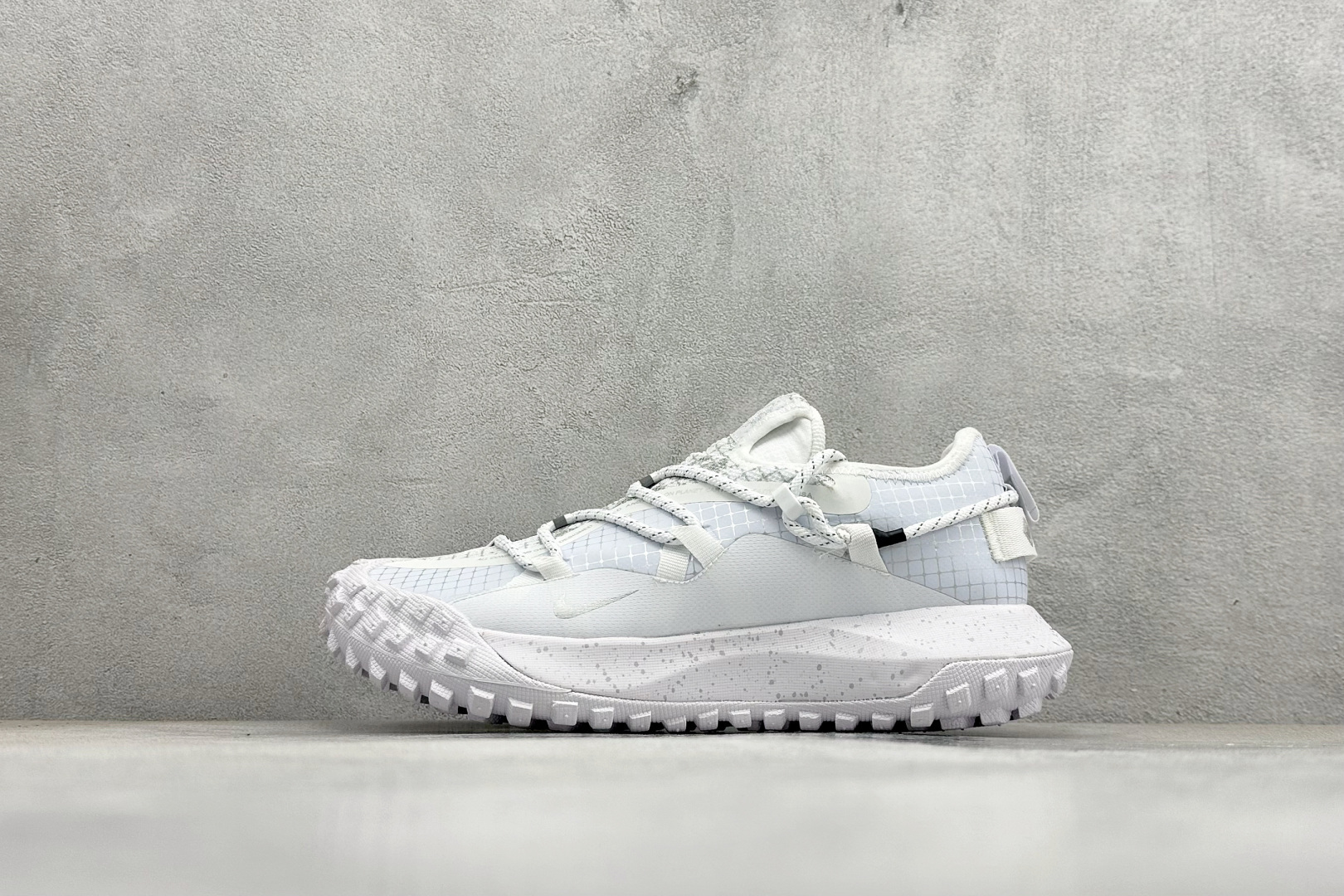 Nike ACG Mountain Fly Low GTX SE – DD2861-011