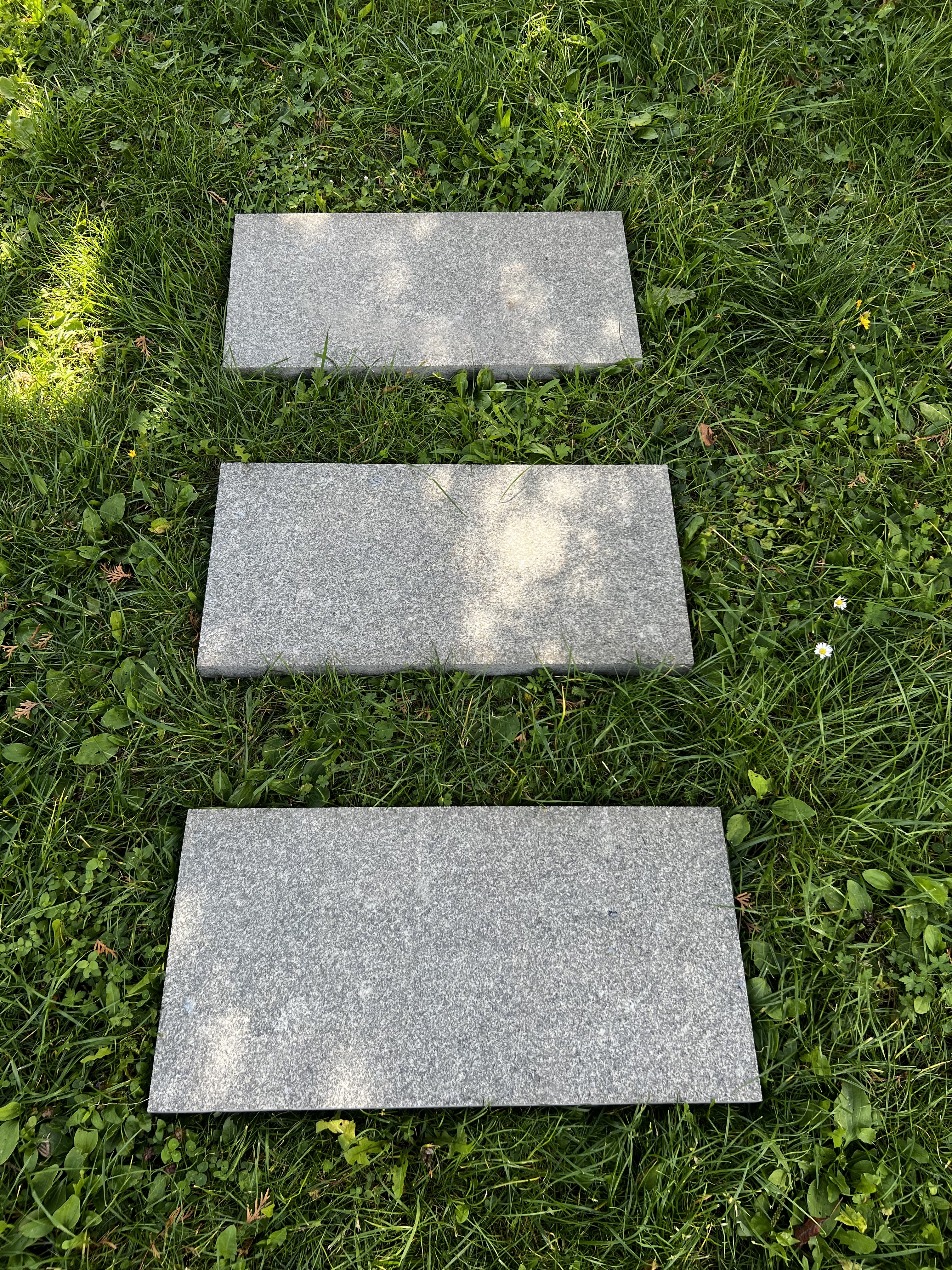 Плити мощення з натурального каменю Габро