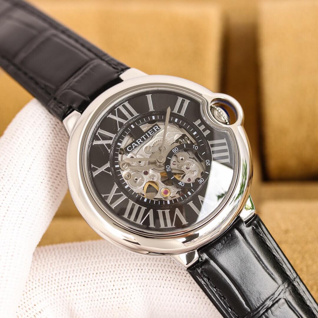 Cartier годинник