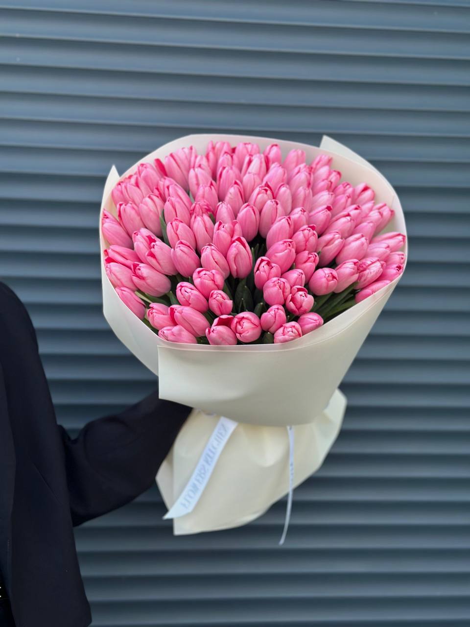 91 тюльпан в упакуванні