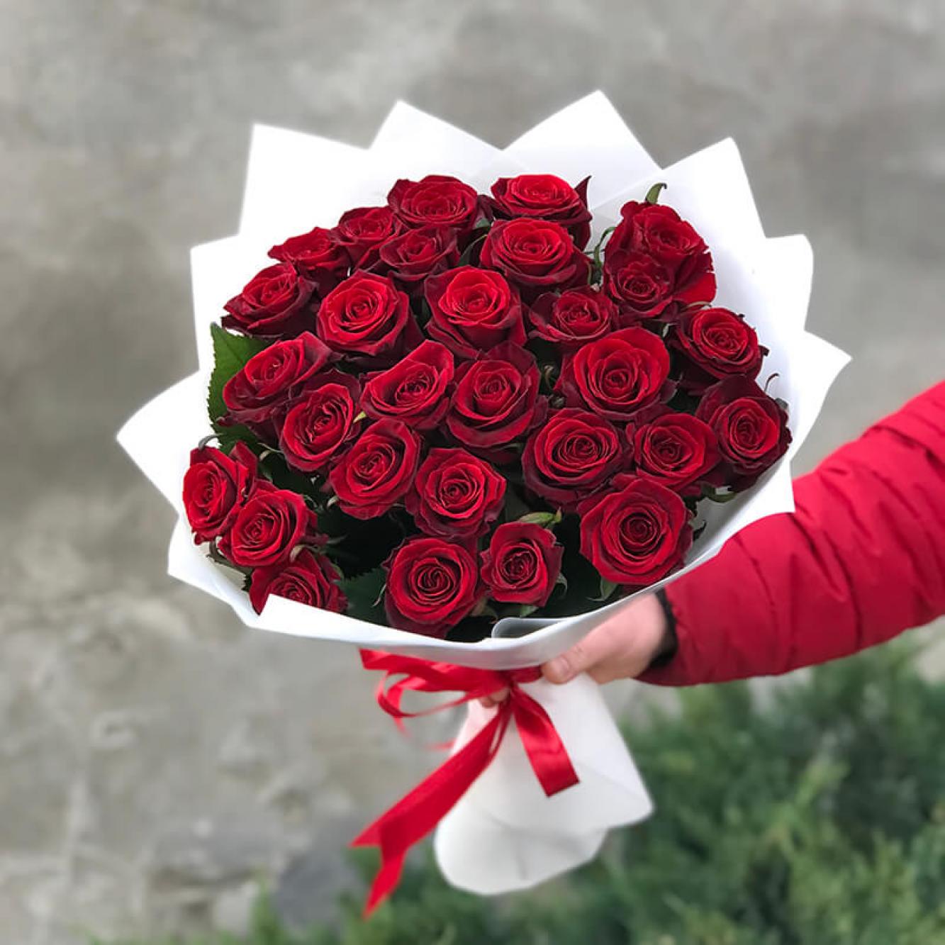 29 червоних троянд "Гран Прі"