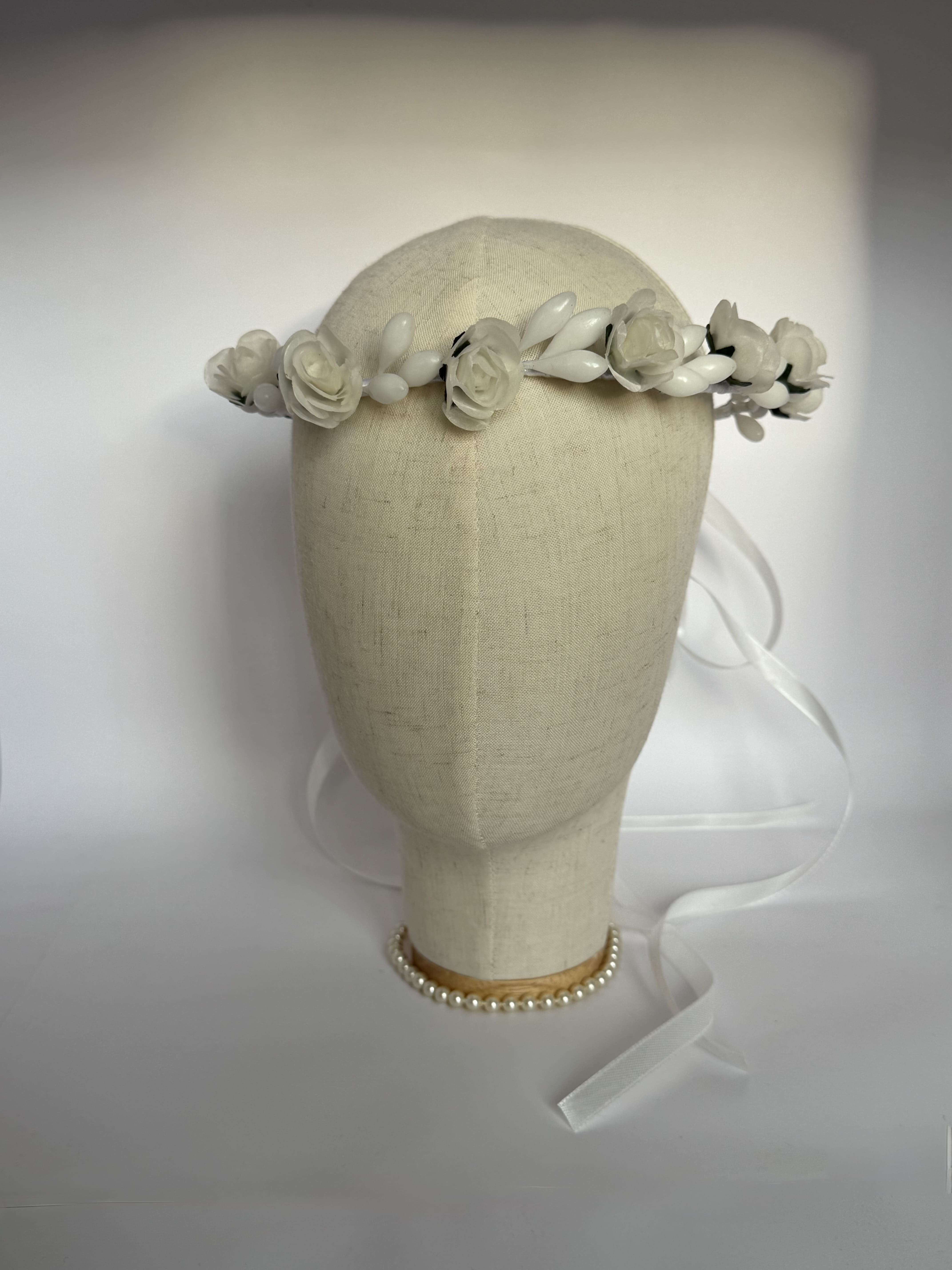 Восковий віночок-гілочка з троянд і восковиць "Ніжність"