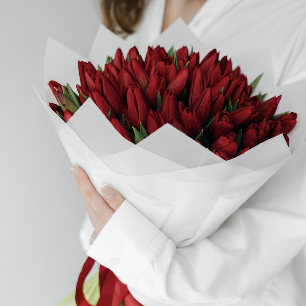 51 червоний тюльпан