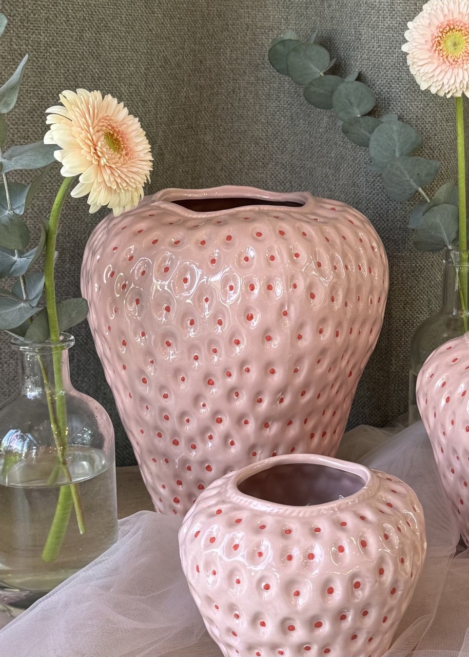 Ваза керамічна Strawberry L