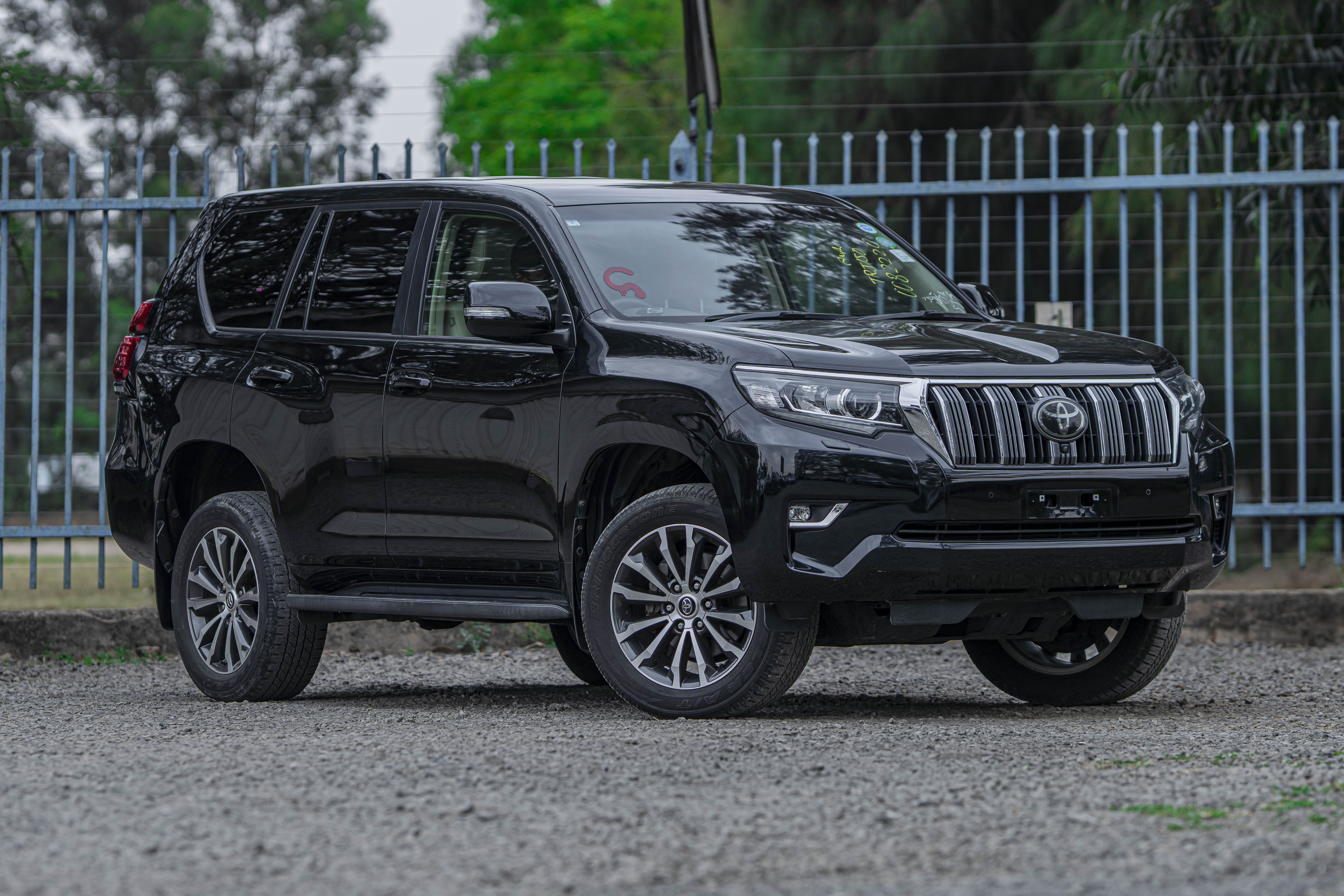 TOYOTA LANDCRUISER PRADO