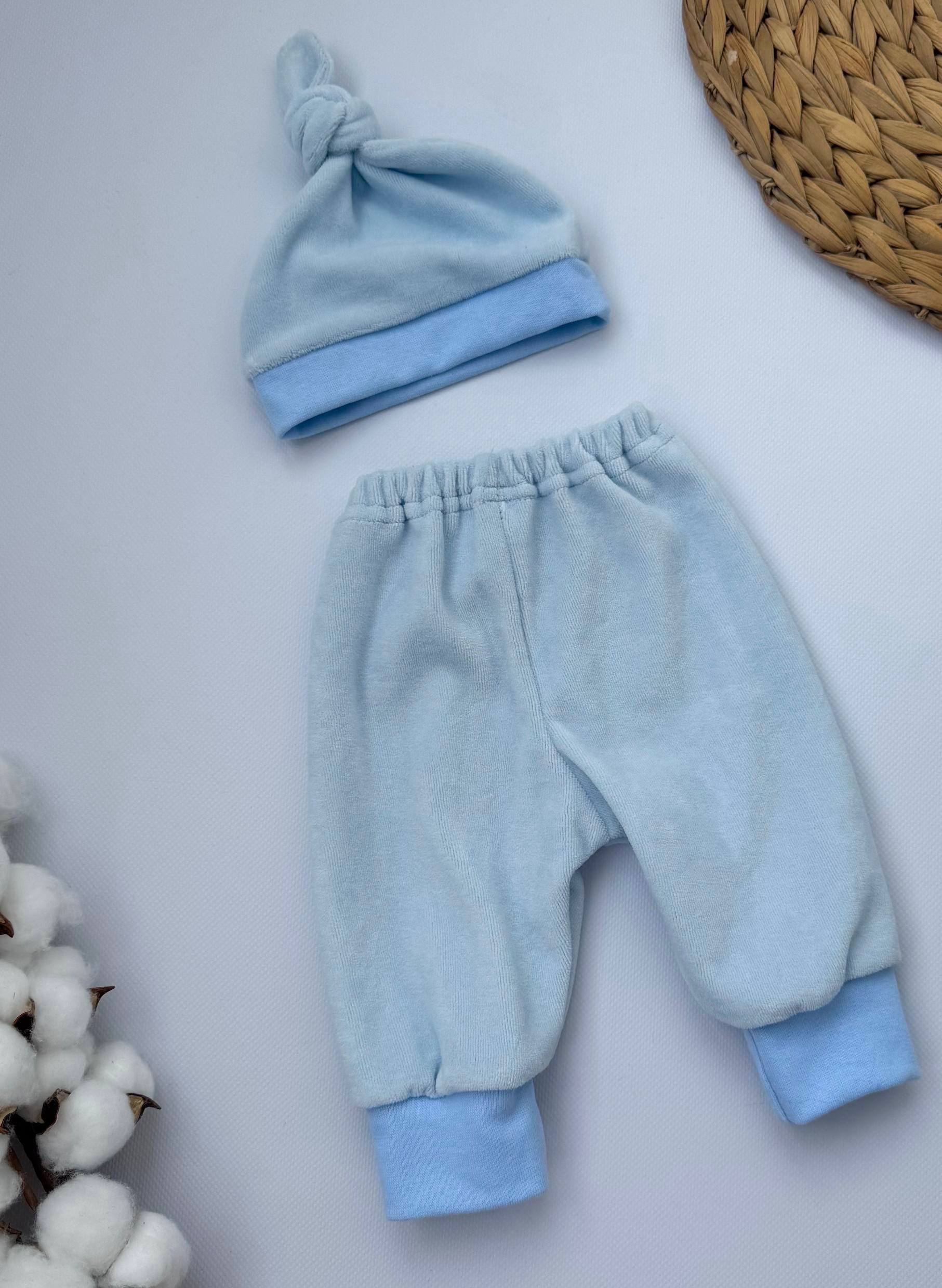 Комплект для новонароджених: штанці та шапочка-вузлик 56 розмір — велюр піньє