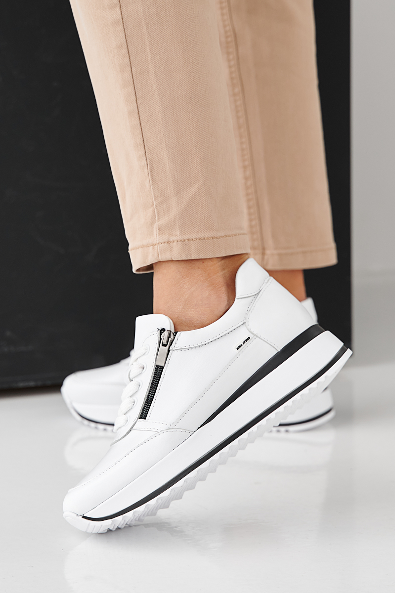 Жіночі кросівки весна/осінь білі натуральна шкіра