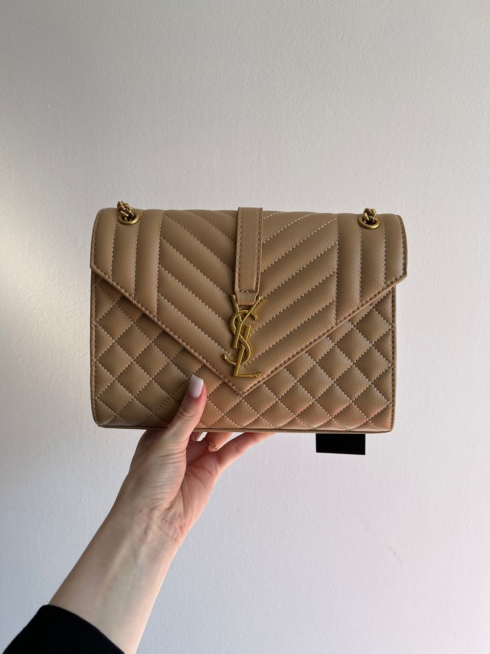 Yves Saint Laurent Envelope Medium In Quilted Leather Beige