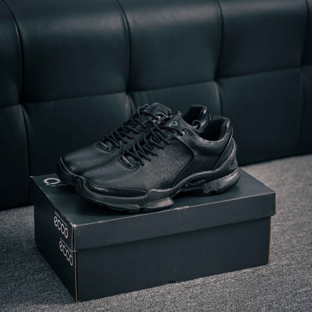 ECCO TRACK M