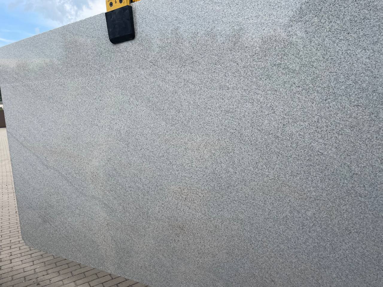 Граніт Imperial White