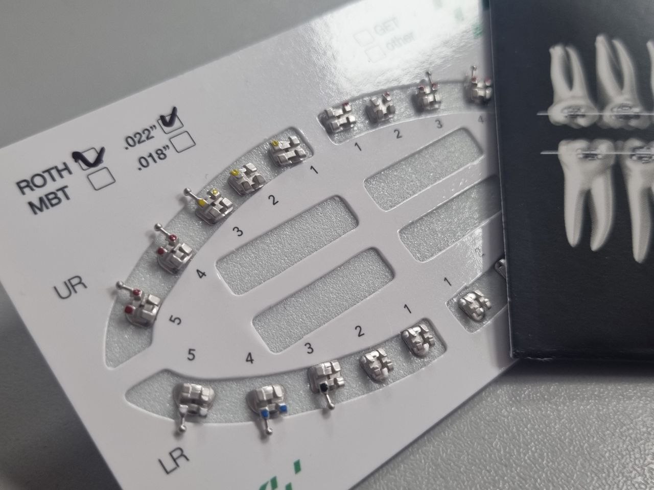 Брекети металеві Legend medium rhodium Roth 022 гачок 3,4,5 GC