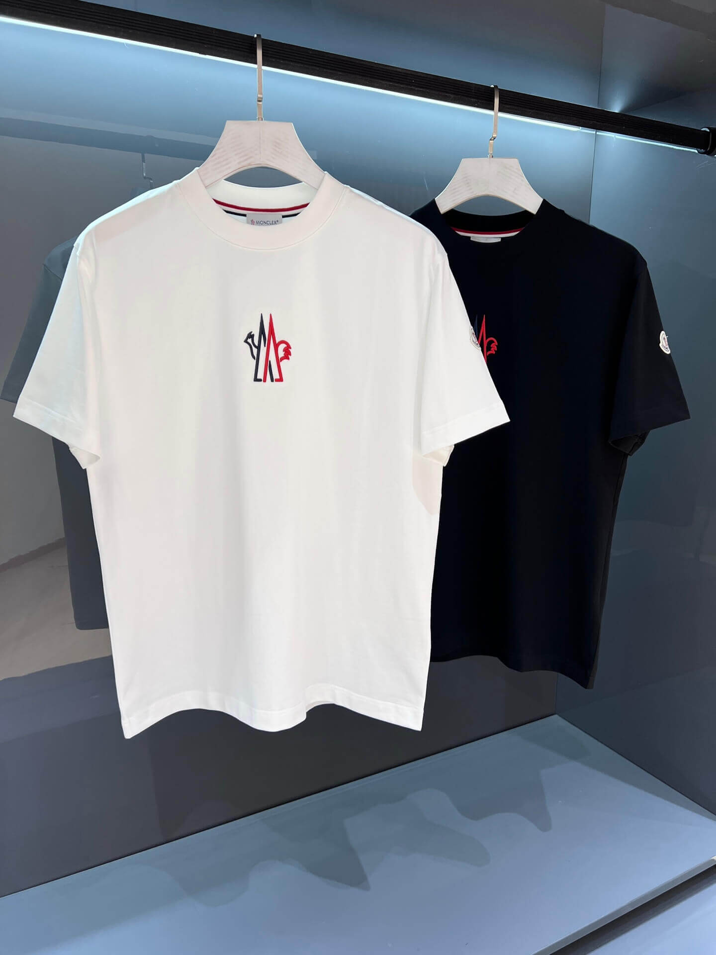 Moncler футболка