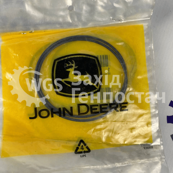 Гумовий ущільнювач R548682 [John Deere]