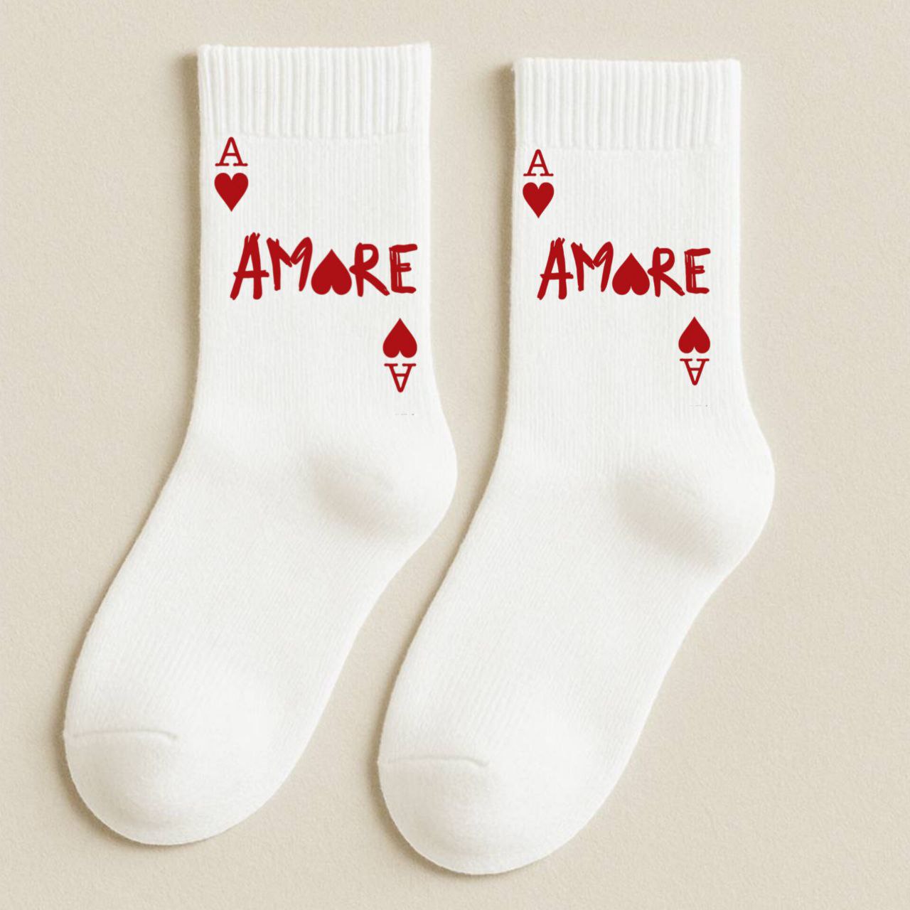 ШКАРПЕТКИ КЛАСИЧНІ БІЛІ З ПРИНТОМ "АМОРЕ"