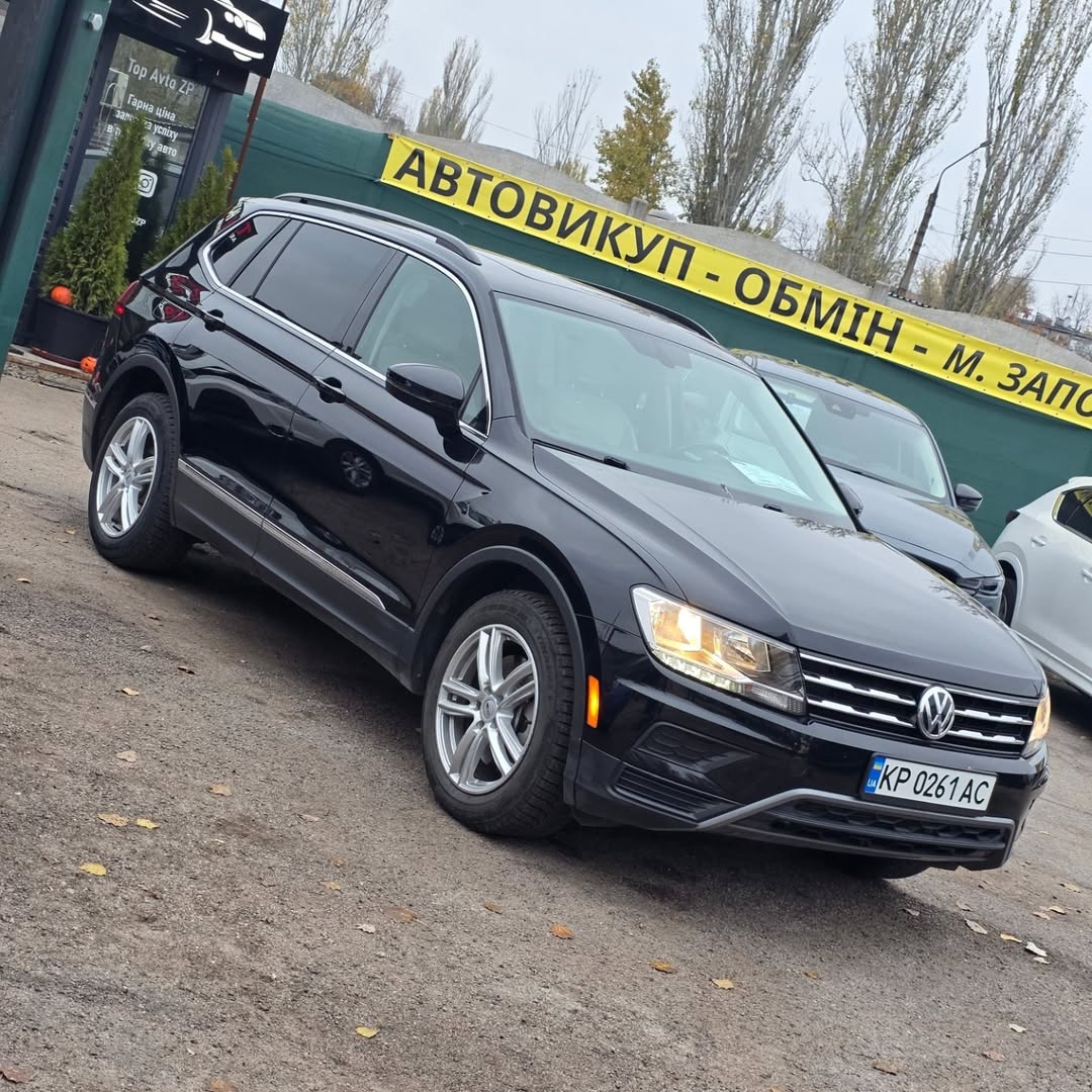 Volkswagen Tiguan SE