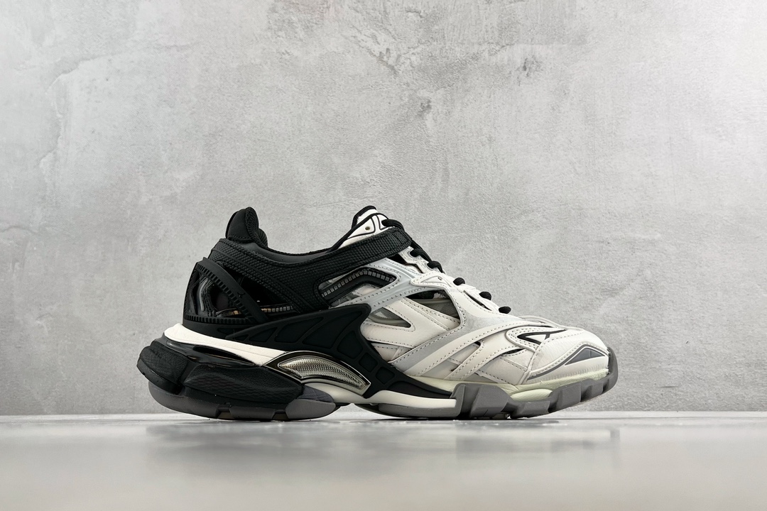 Balenciaga Track.2  568614 W2GN3 1090