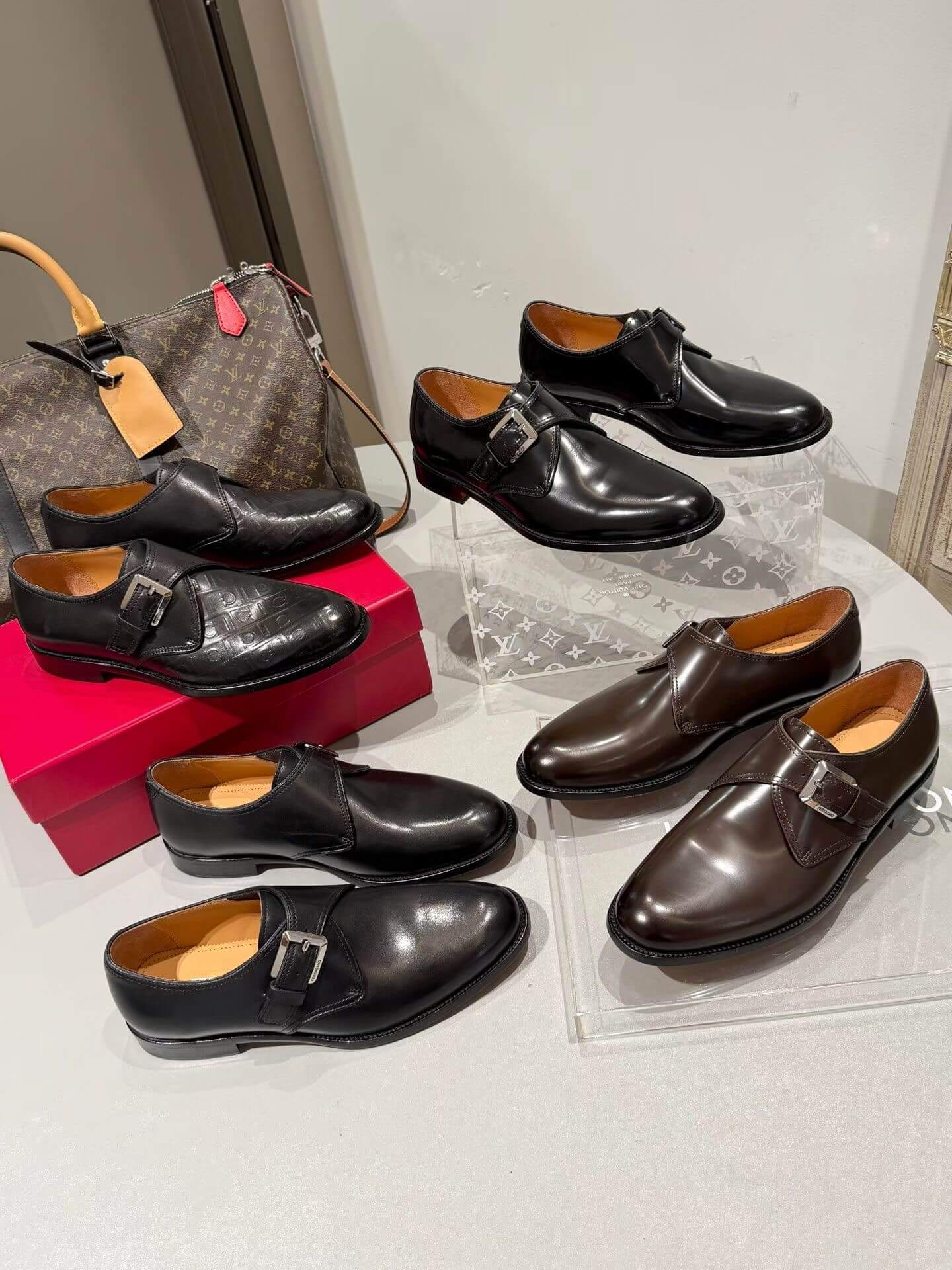 FERRAGAMO лофери