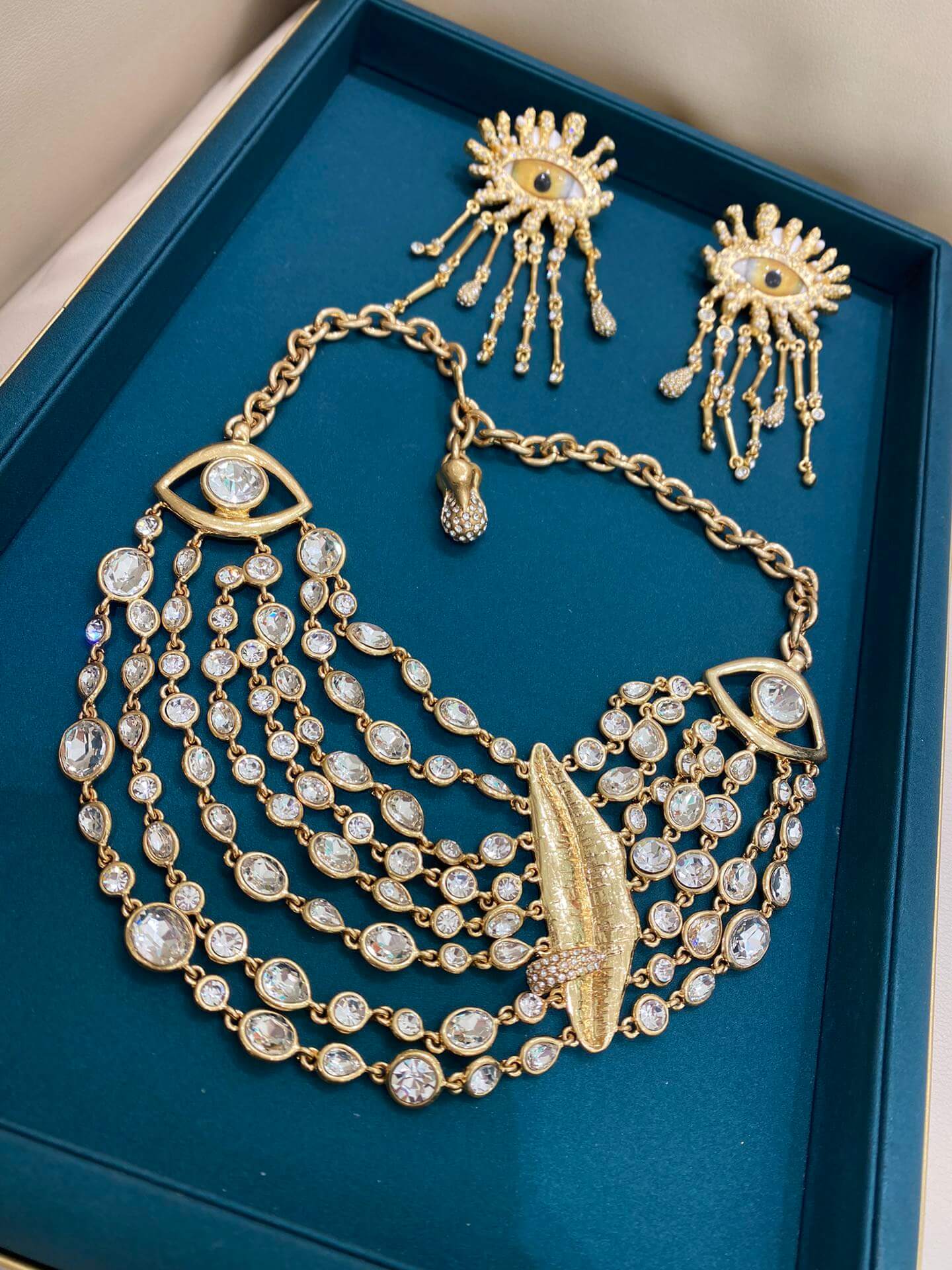 Schiaparelli намисто