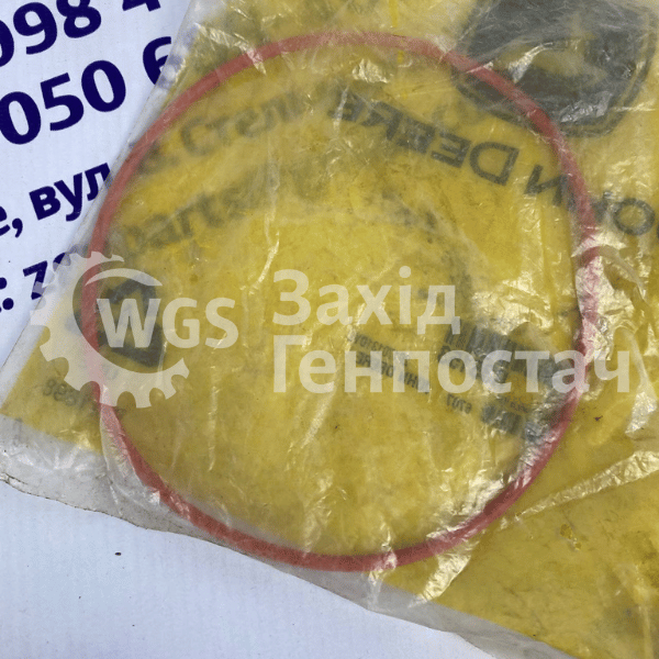 Гумовий ущільнювач R35153 [John Deere]
