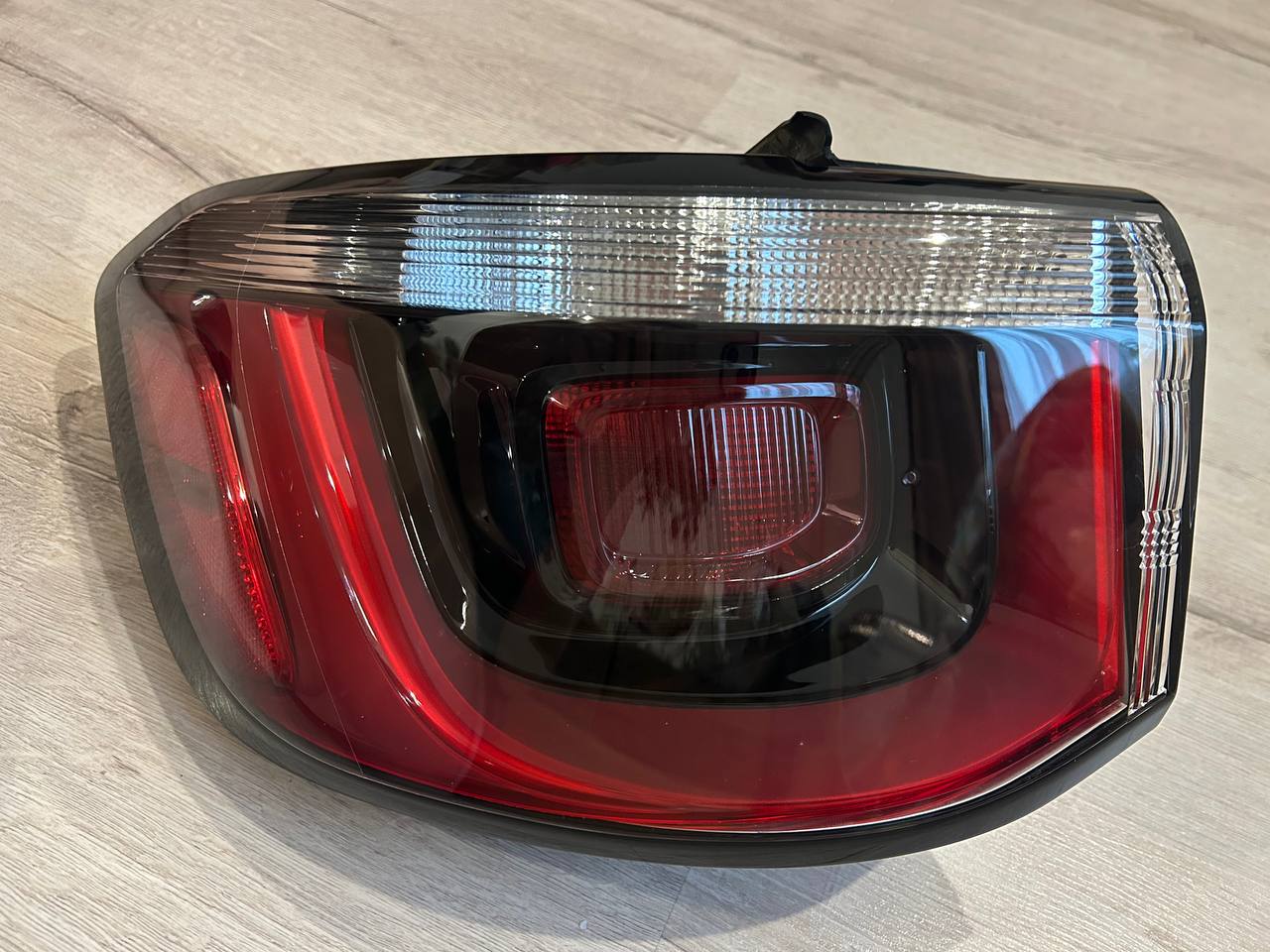 Jeep Compass 2 Ліва сторона Б/у оригінал (Водійська сторона в крило)  2017 - 2024 роки