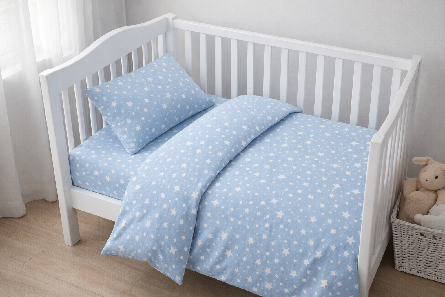 Постільна білизна  в ліжечко  ранфорс принт  "Білі зірки на блакитному"