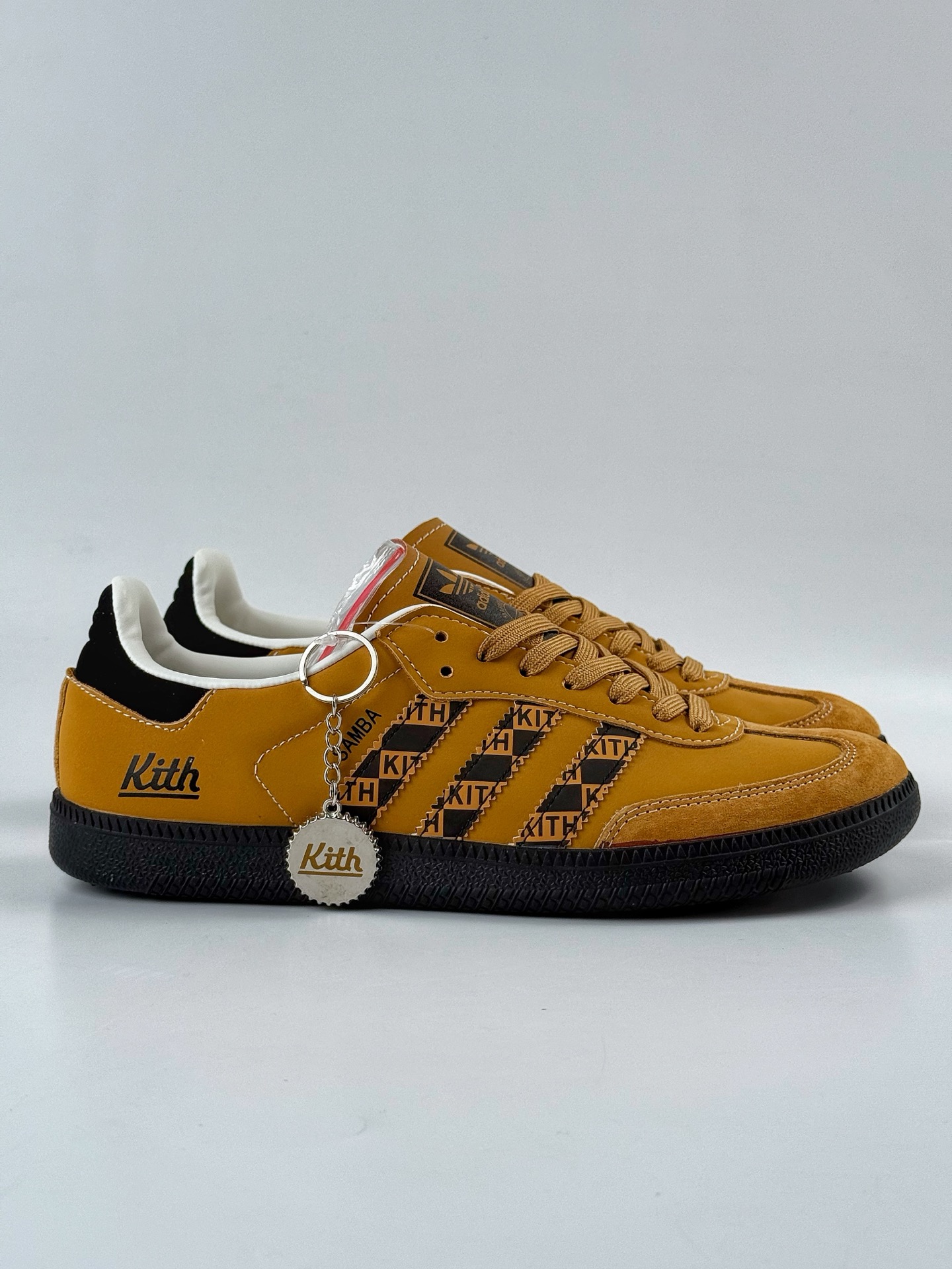 adidas Originals Samba OG x KITH  Samba  Retro Classic Lightweight Sneakers XR0011