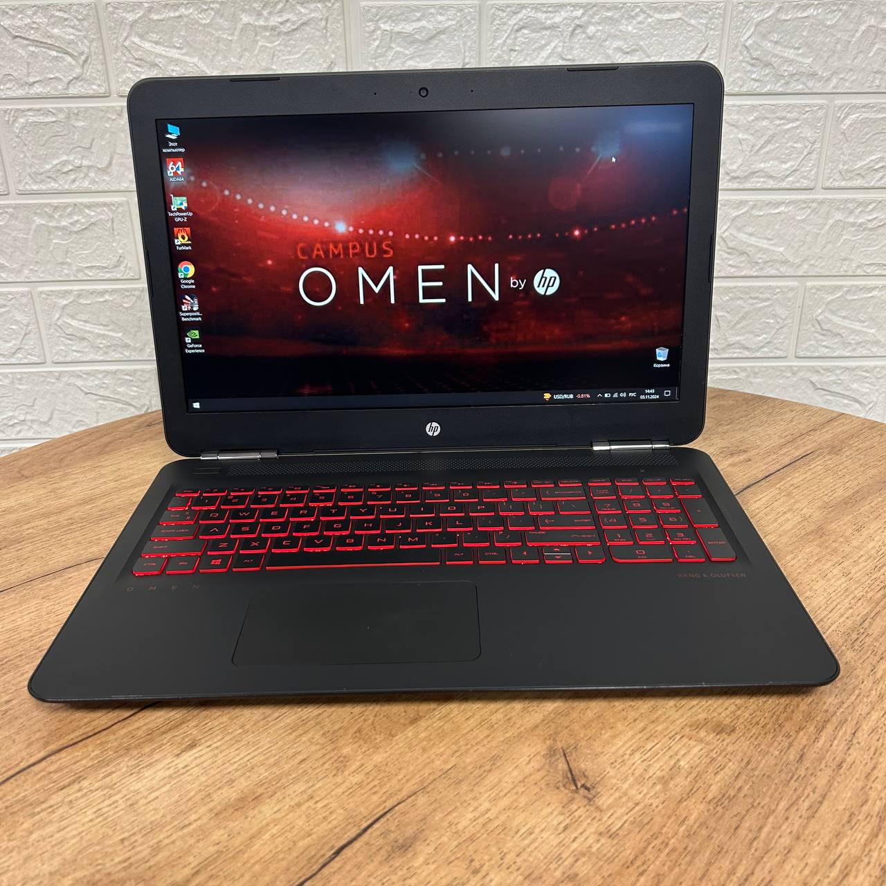 HP Omen 15-ax210nr