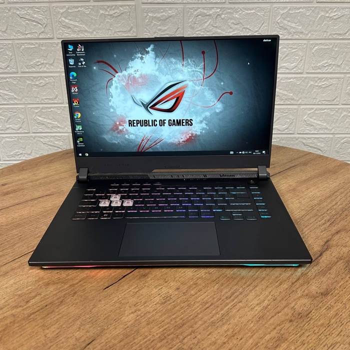 Asus ROG Strix G513IM