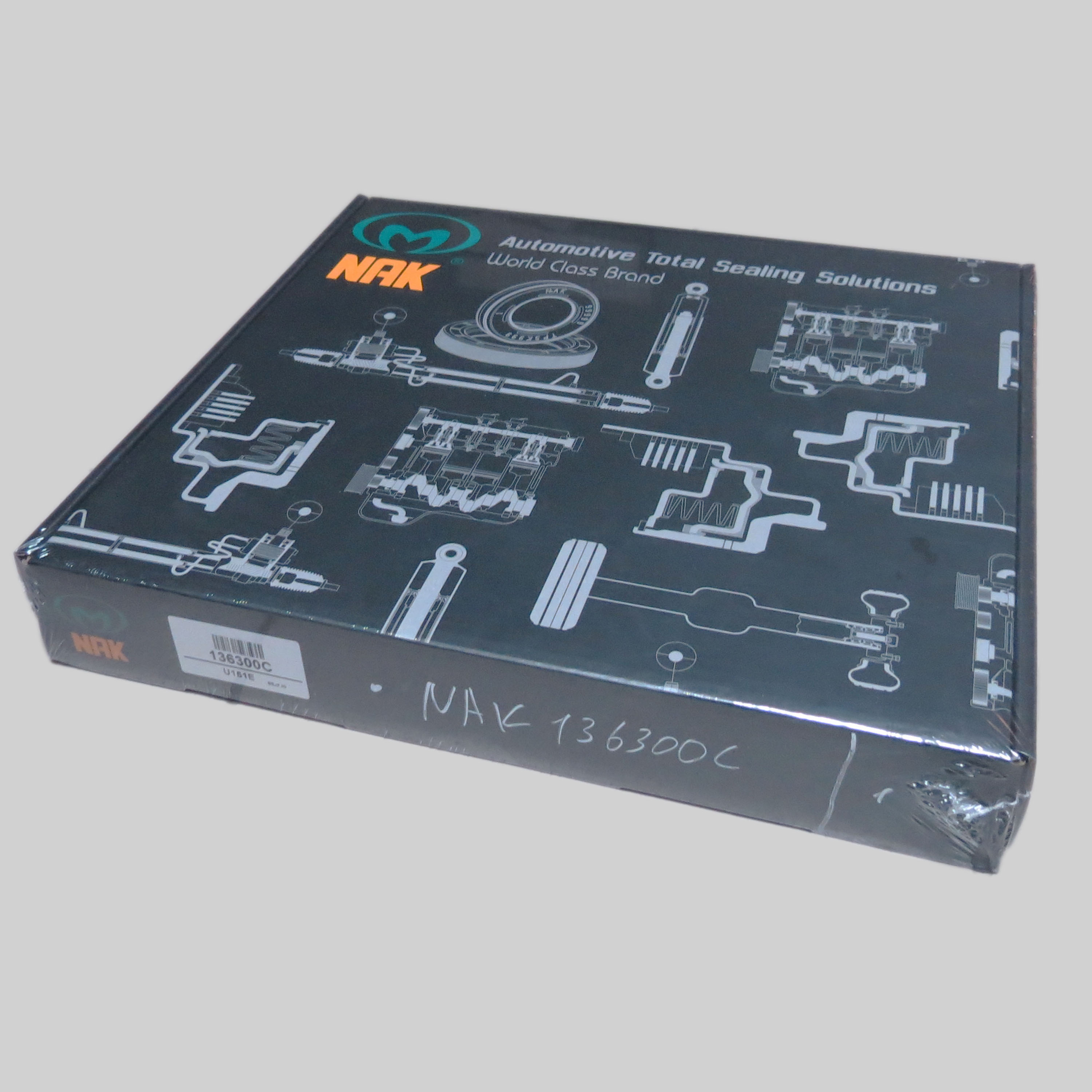 Комплект поршнів U150E U150F U151E U151F NAK