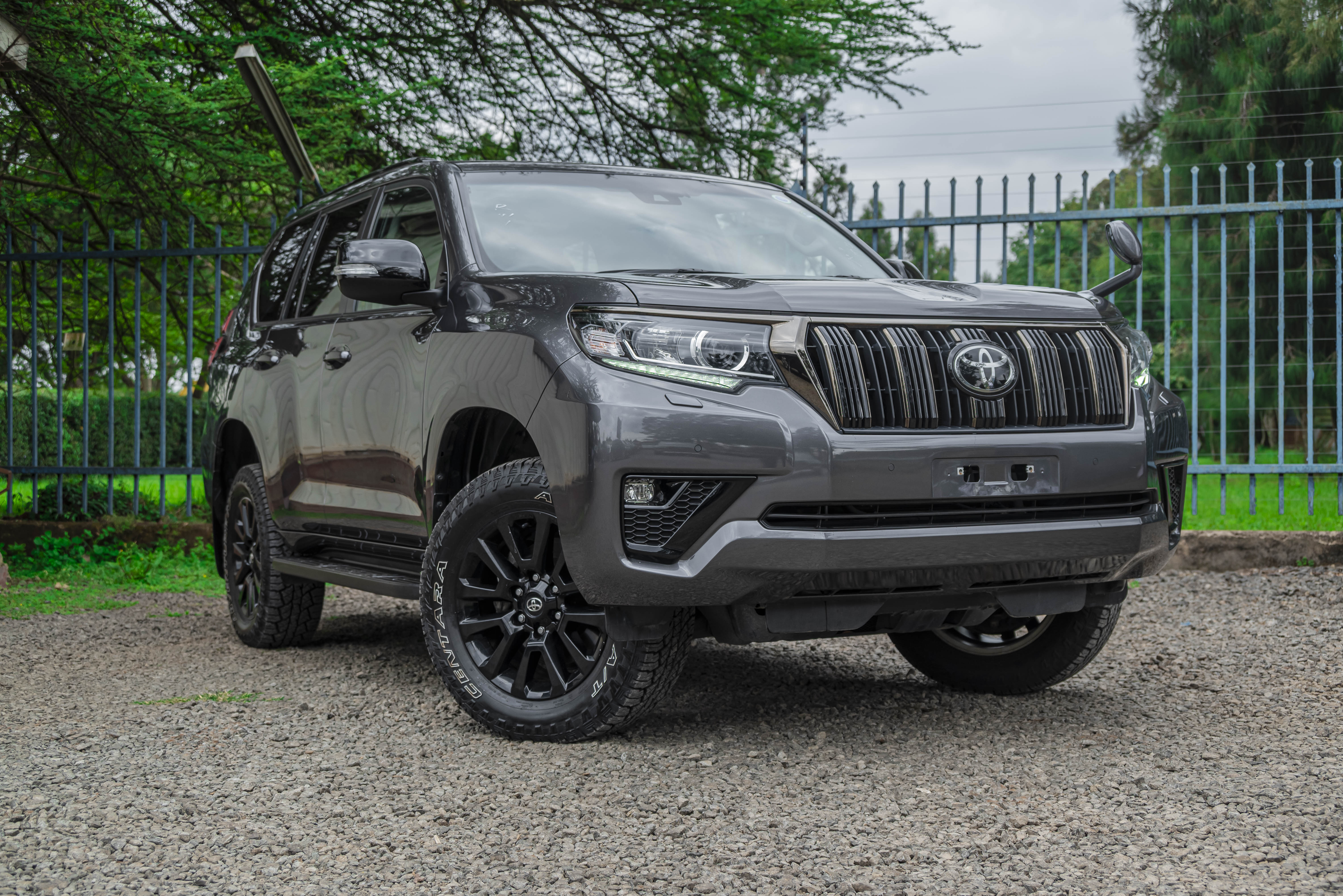TOYOTA LANDCRUISER  PRADO