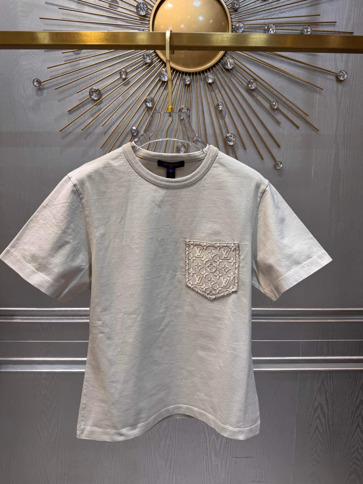 Louis Vuitton футболка