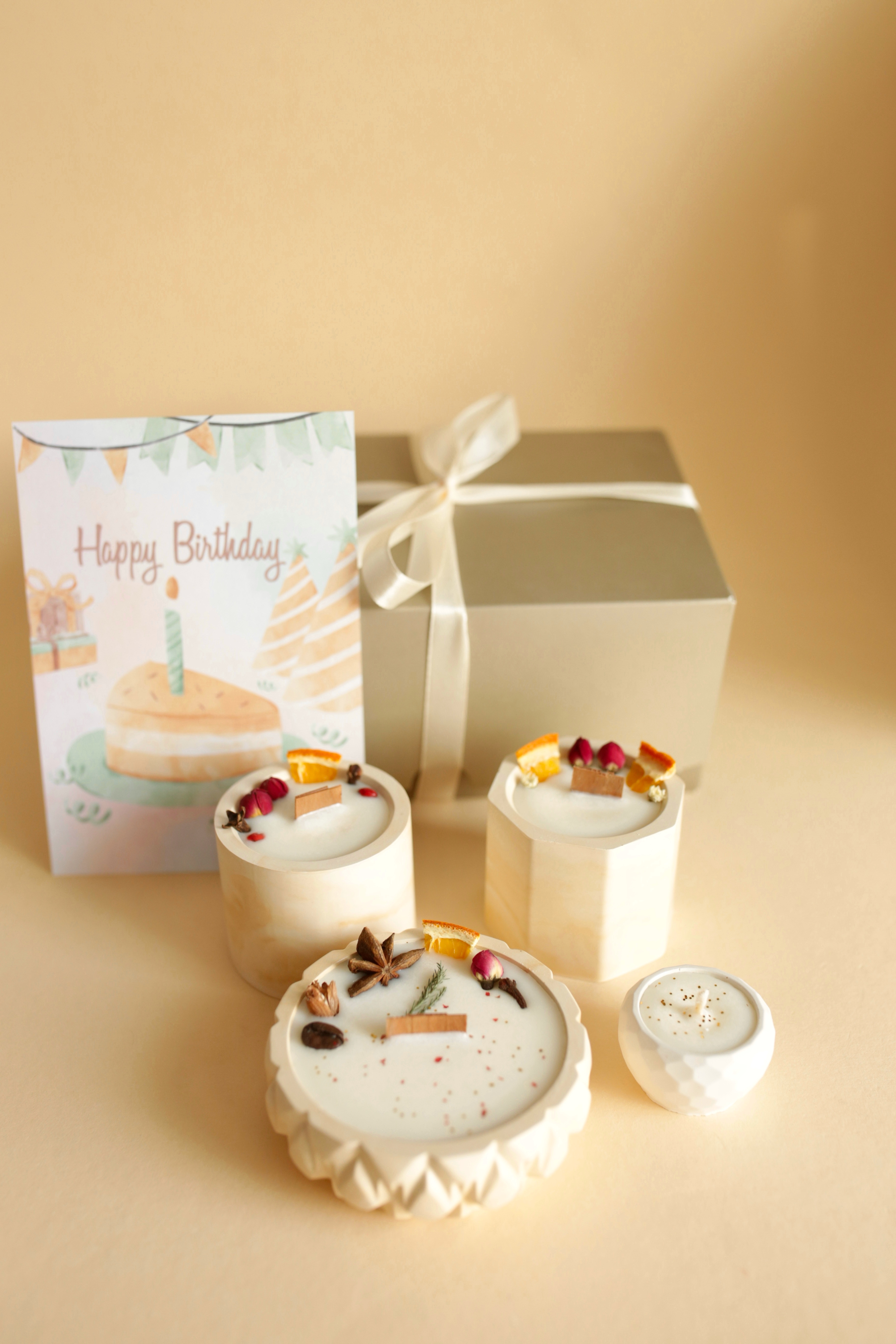 бокс № 11.1-карамельний попкорн+затишний дім+лимонне тістечко