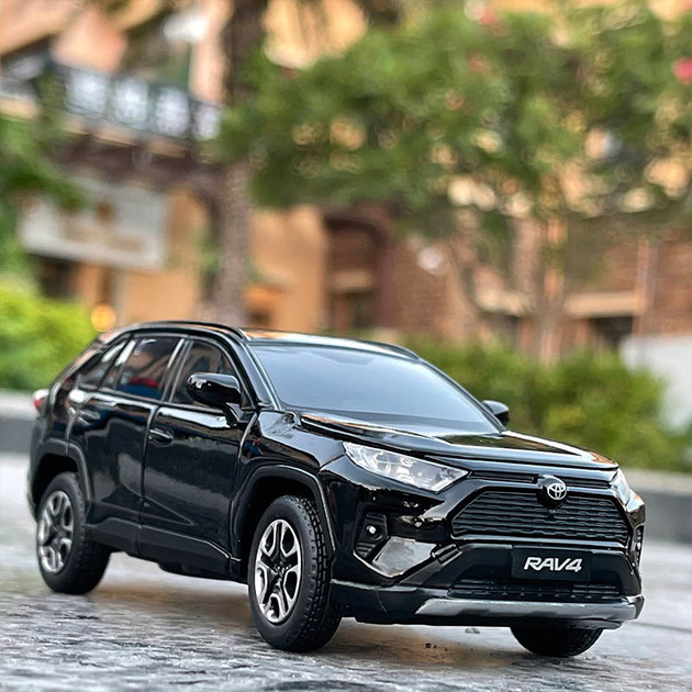 Модель автомобіля Toyota RAV4 2020 масштаб: 1:32
