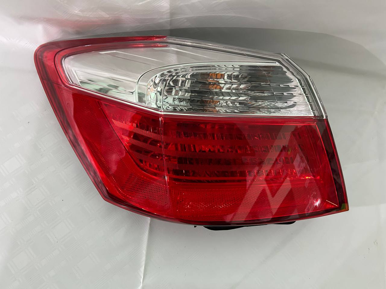 Honda Accord б.у оригінал Ліва в крило 2013 - 2015 роки