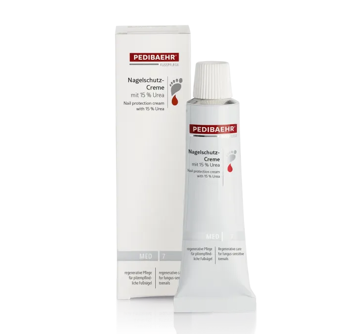 Протигрибковий крем з клотримазолом та 15% сечовиною для нігтів та шкіри PediBaehr Nagelschutz Creme, 30 мл