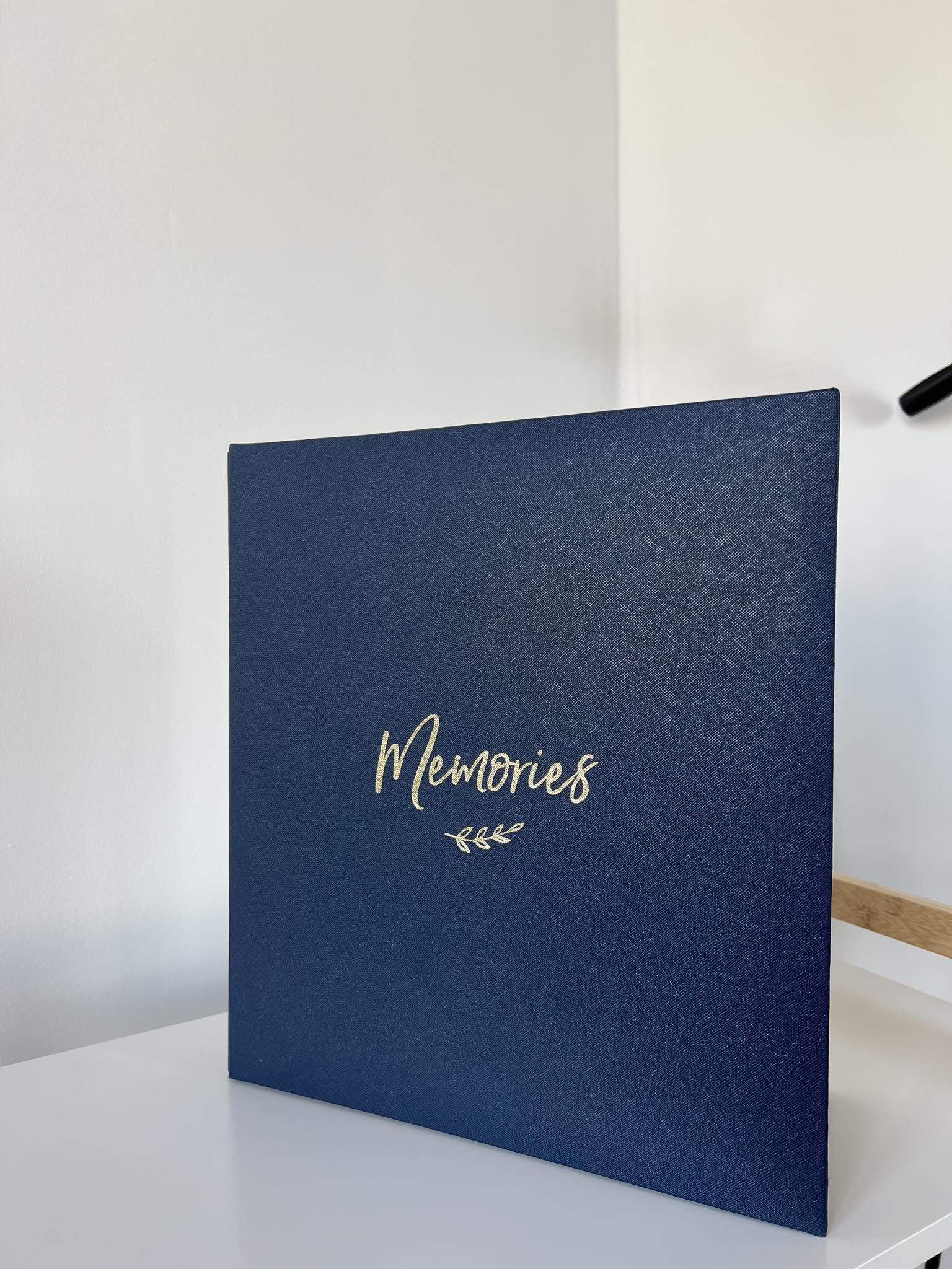 Фотоальбом на 500 фото "Memories" синій з гілочкою
