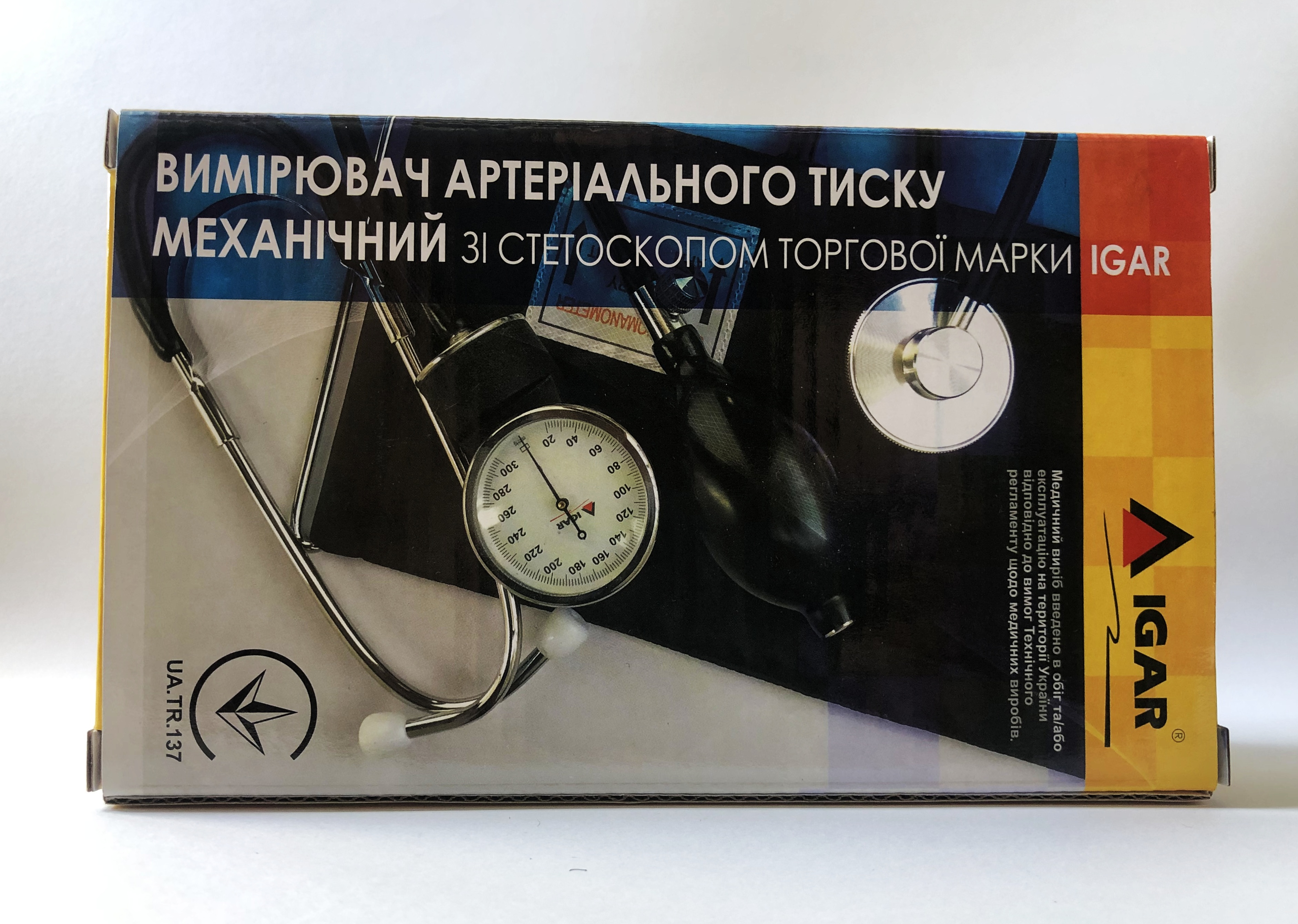Тонометр IGAR механічний зі стетоскопом