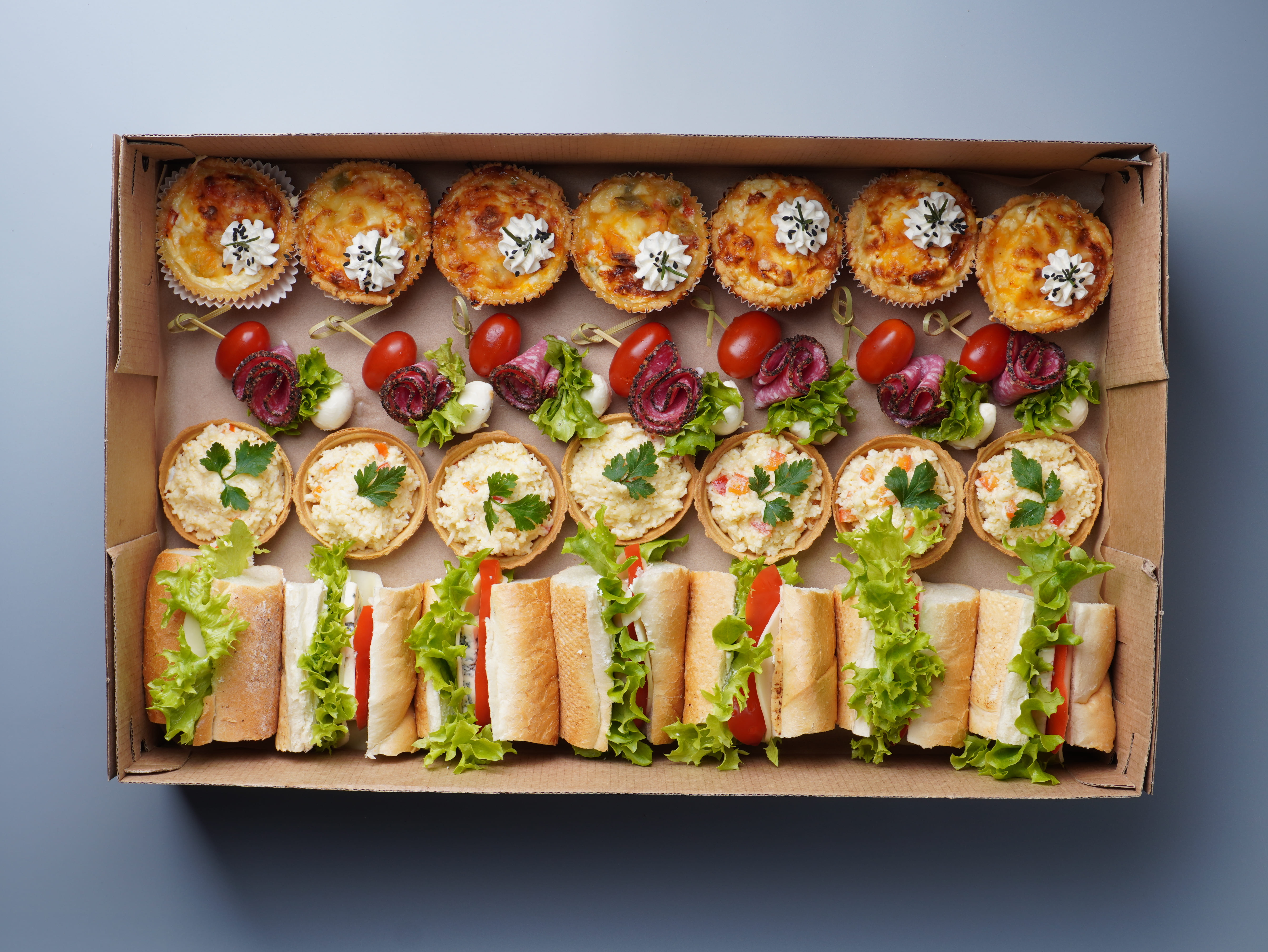 Снек бокс Мега (28 штук - 1610грам )