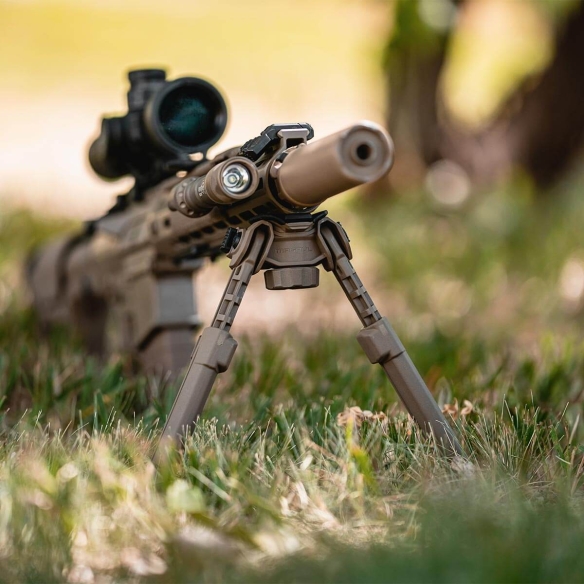 Оригінальні полегшені сошки "Magpul MOE Bipod" від американського преміум бренду "MAGPUL".