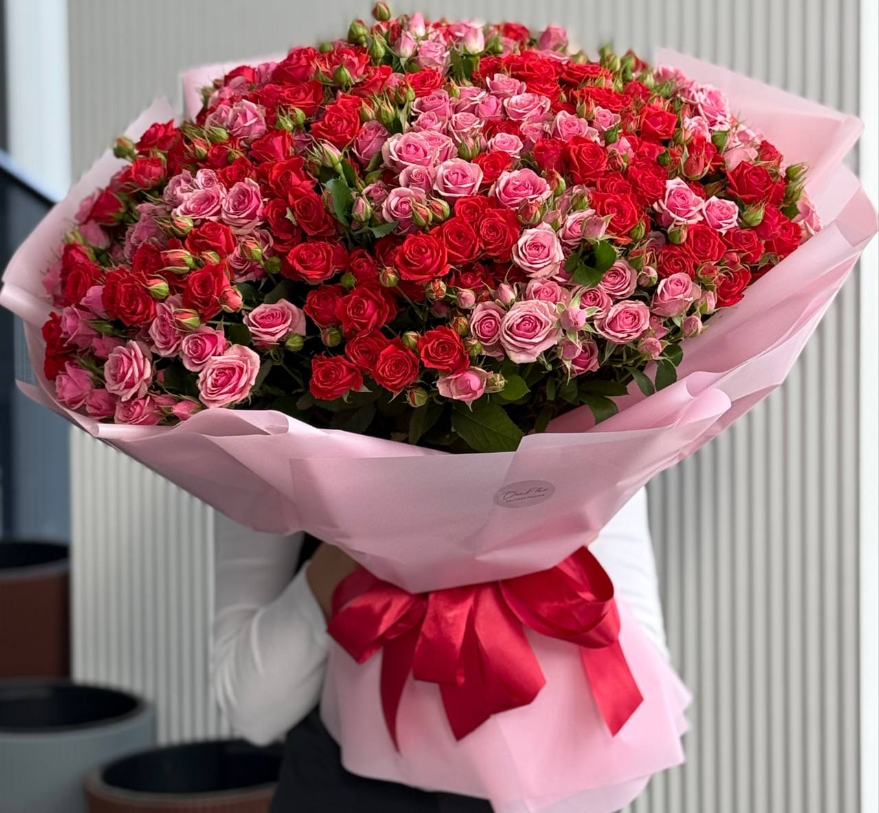 Міксований букет із троянди спрей