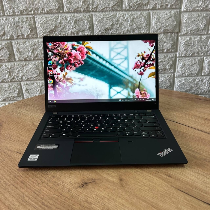 Сенсорний Lenovo ThinkPad T14