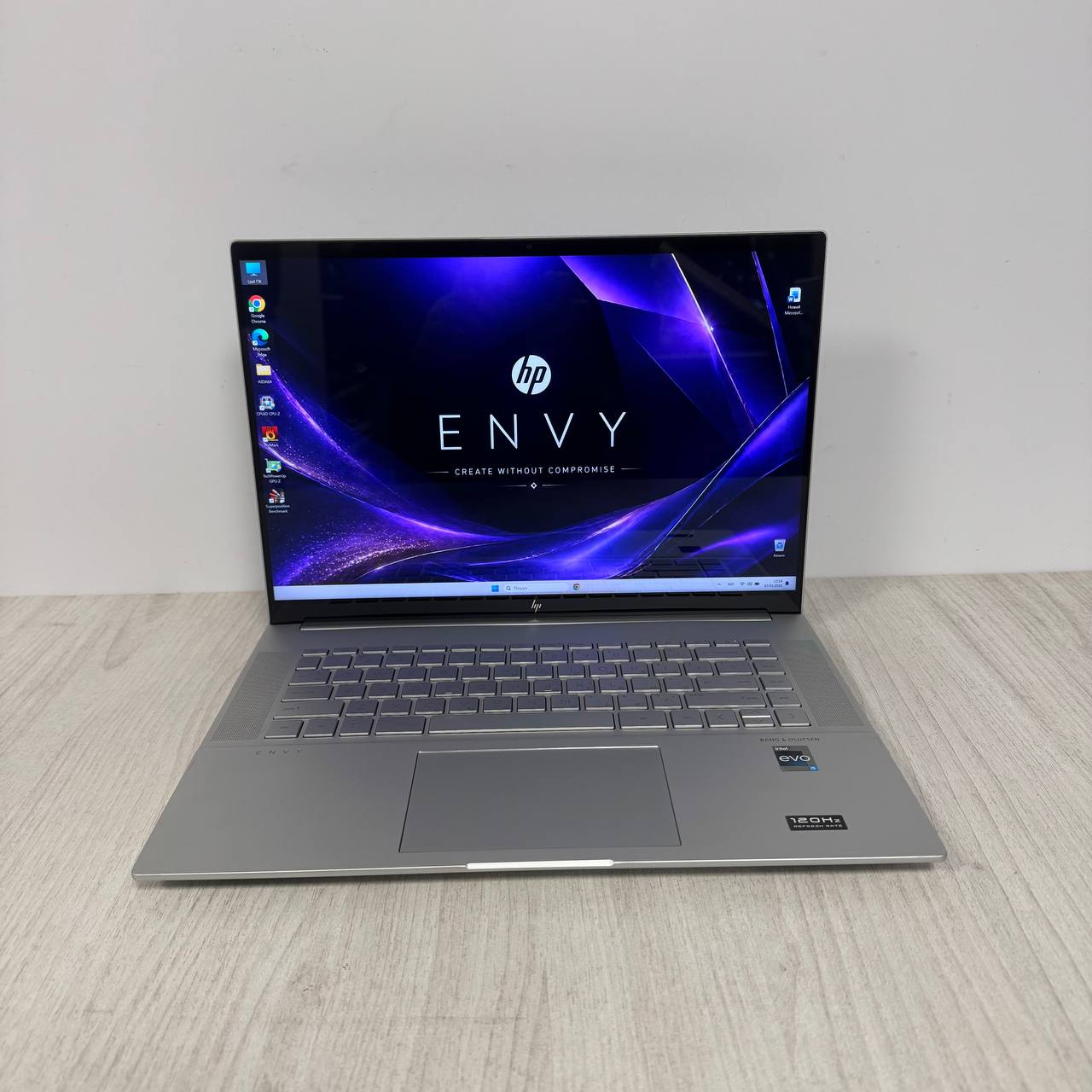 HP Envy 16t-h000