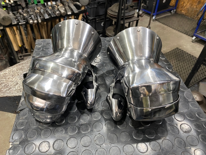 Gauntlets Nuremberg polished