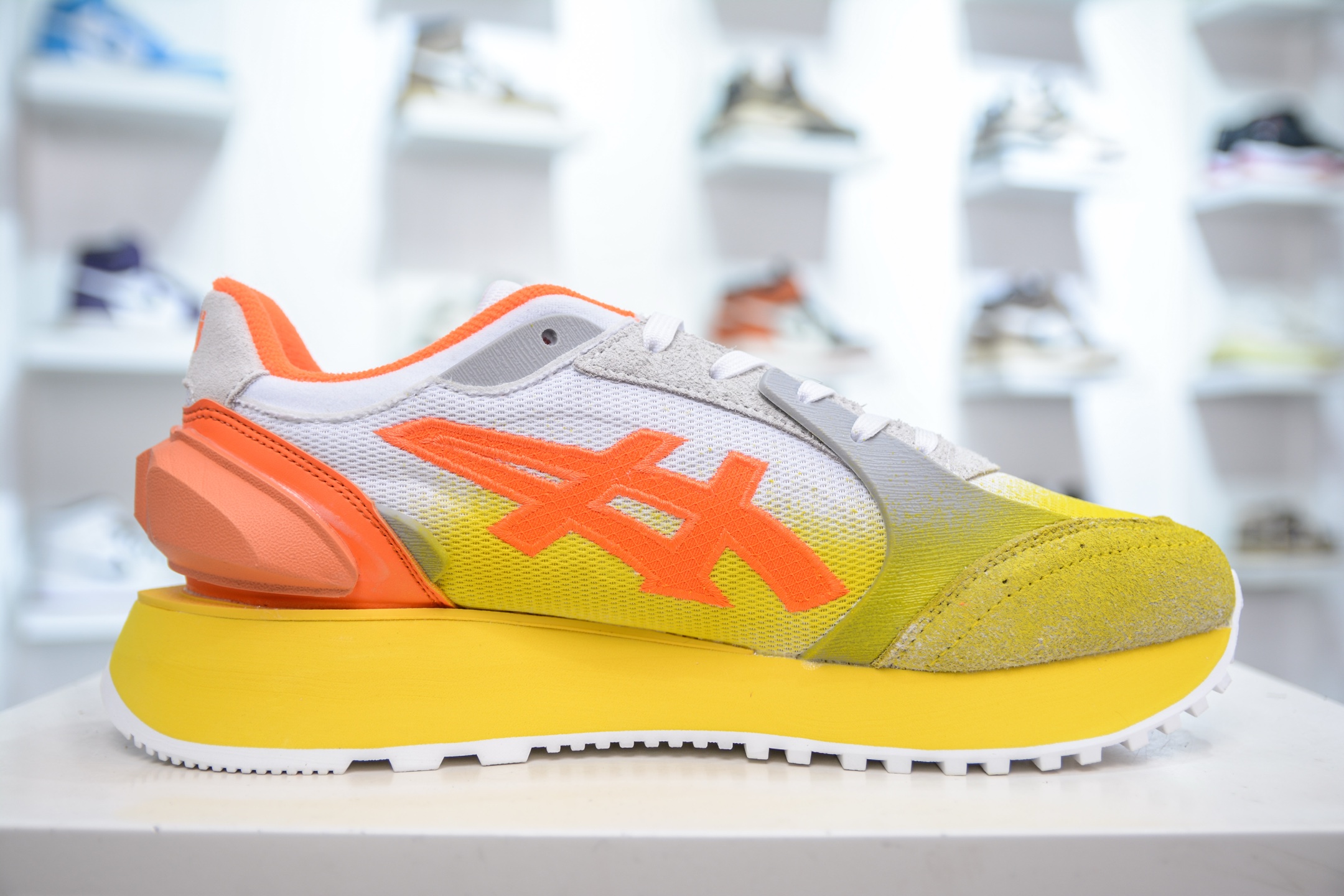 Onitsuka Tiger MOAGE CO Low Monaco  1183B555-101