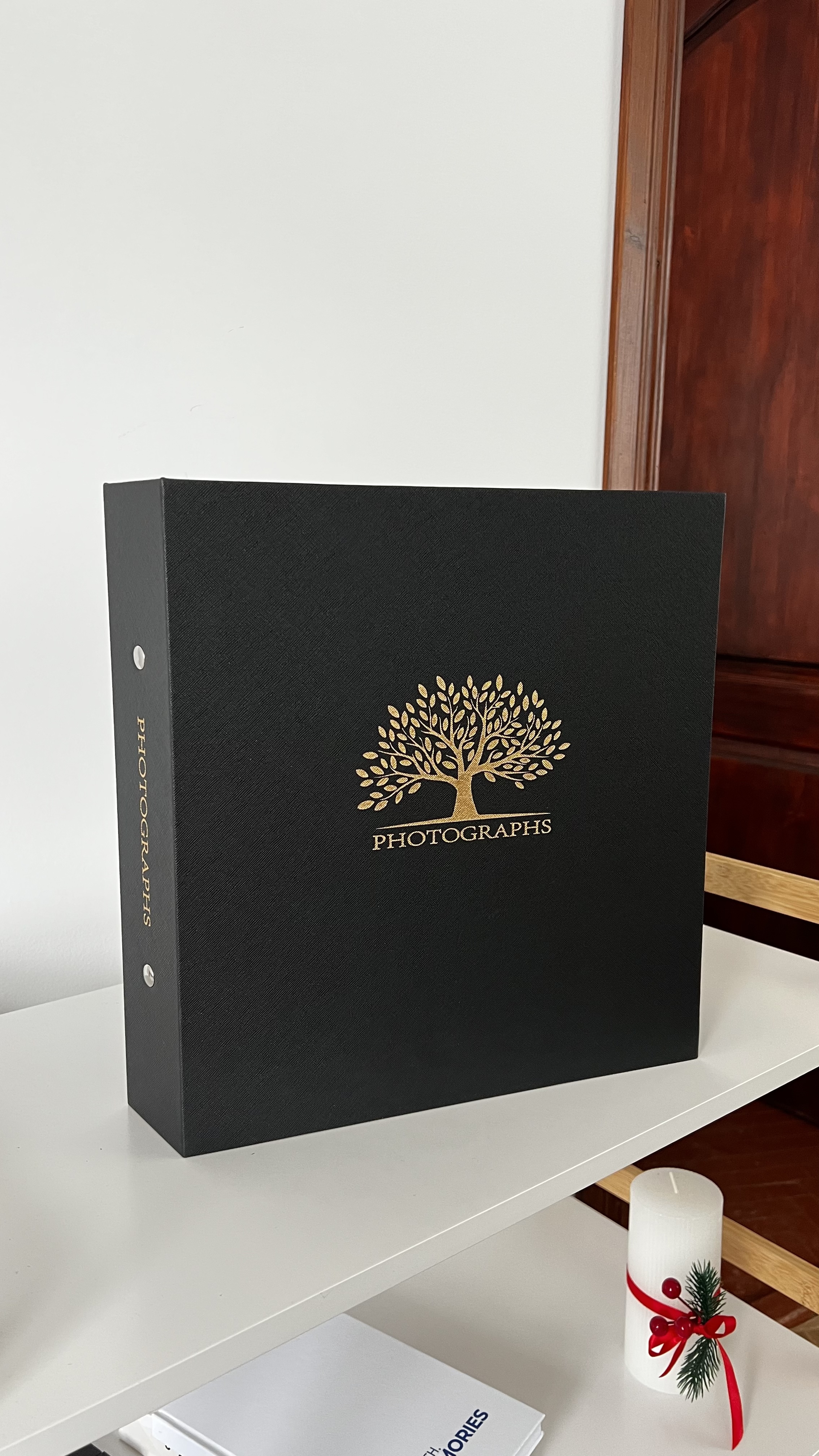 Альбом на 800 фото чорний з деревом
