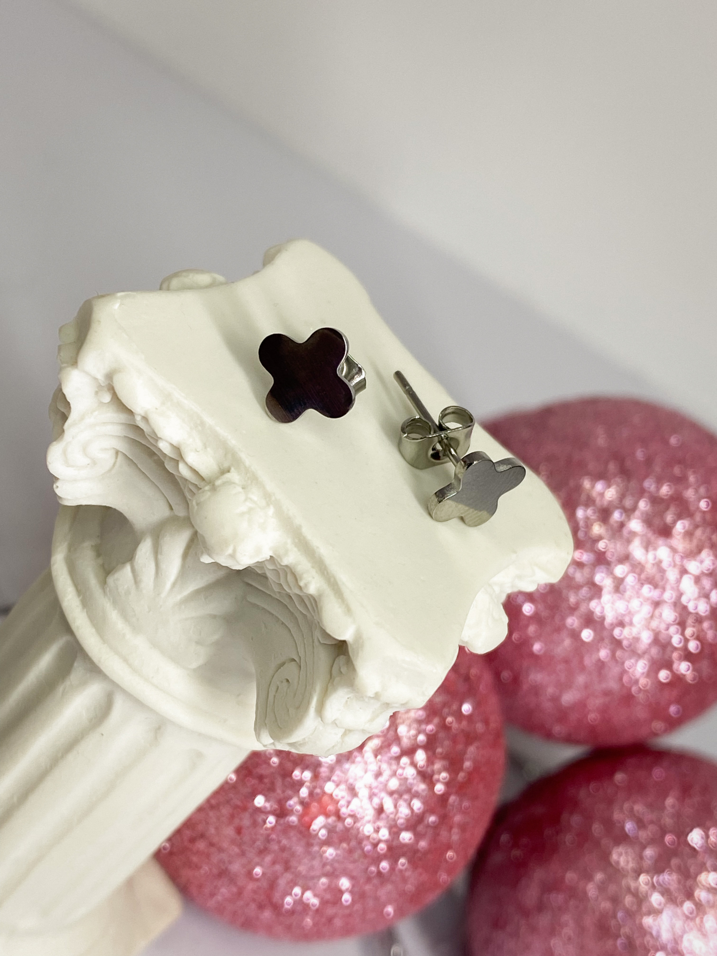 Сережки-пусети Клевер колір срібло